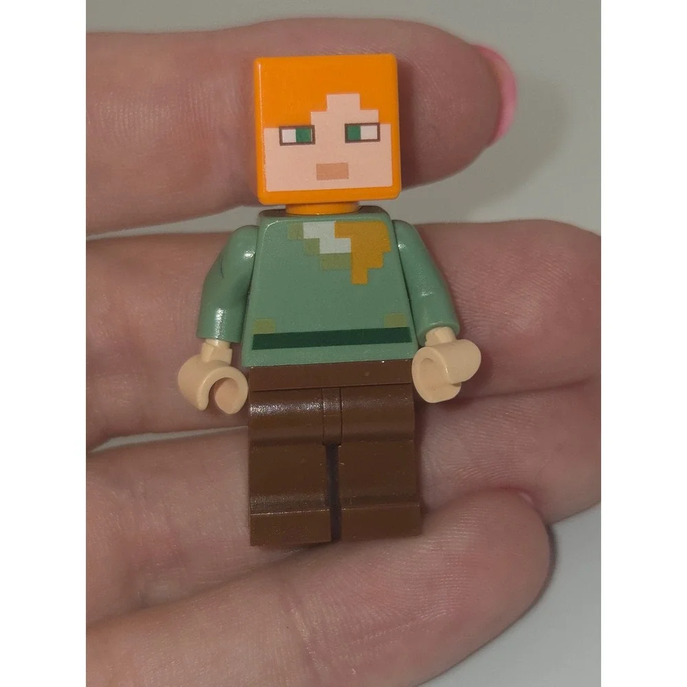 LEGO Minecraft Alex Minifigure min086 Brown Legs Green Shirt